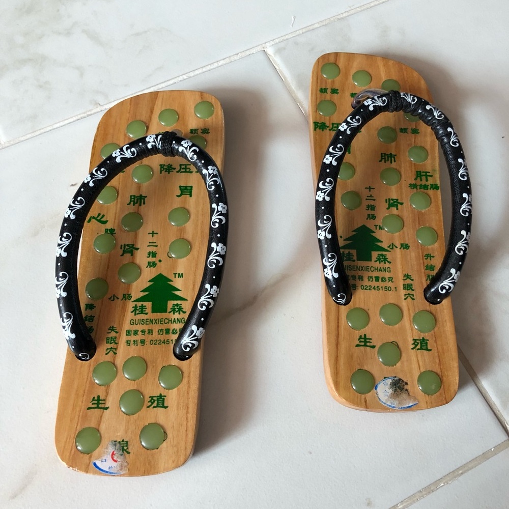 Chinese style fip flop , brand new.